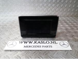 Used Navigation display Mercedes B (W246,242) 1.8 B-180 CDI BlueEFFICIENCY 16V Price € 50,00 Margin scheme offered by kaslo auto parts