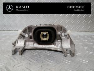 Engine mount from a Mercedes-Benz Citan (415.6) 1.5 109 CDI 2017