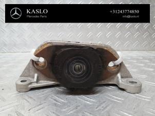 Engine mount from a Mercedes-Benz Citan (415.6) 1.5 109 CDI 2017