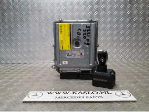 Used Ignition lock + computer Mercedes S (W221) 3.0 S-320 CDI 24V Price on request offered by kaslo auto parts