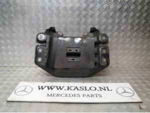 Used Gearbox mount Mercedes S (W222/V222/X222) 3.0 S-350 BlueTec, S-350 d 24V Price € 50,00 Margin scheme offered by kaslo auto parts