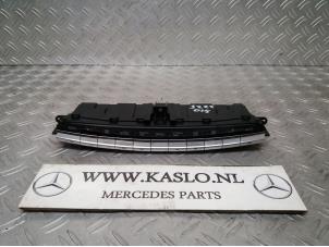 Used Climatronic panel Mercedes S (W222/V222/X222) 3.0 S-350 BlueTec, S-350 d 24V Price € 200,00 Margin scheme offered by kaslo auto parts