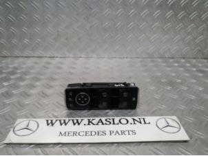 Używane Przelacznik elektrycznej szyby Mercedes E (W212) E-220 CDI 16V BlueTEC Cena € 50,00 Procedura marży oferowane przez kaslo auto parts