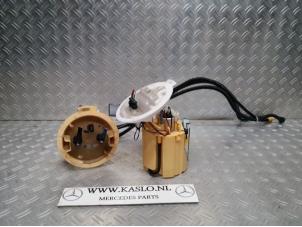 Used Electric fuel pump Mercedes E (W212) E-220 CDI 16V BlueTEC Price on request offered by kaslo auto parts