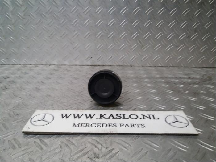 Alarm Sirene van een Mercedes-Benz SLK (R171) 1.8 200 K 16V 2006