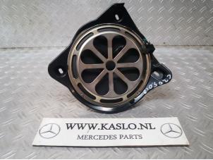 Used Speaker Mercedes C (W205) C-300 2.0 Turbo 16V Price on request offered by kaslo auto parts