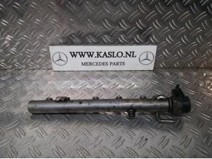 Used Fuel injector nozzle Mercedes E (W212) E-350 CDI V6 24V BlueEfficiency Price € 75,00 Margin scheme offered by kaslo auto parts