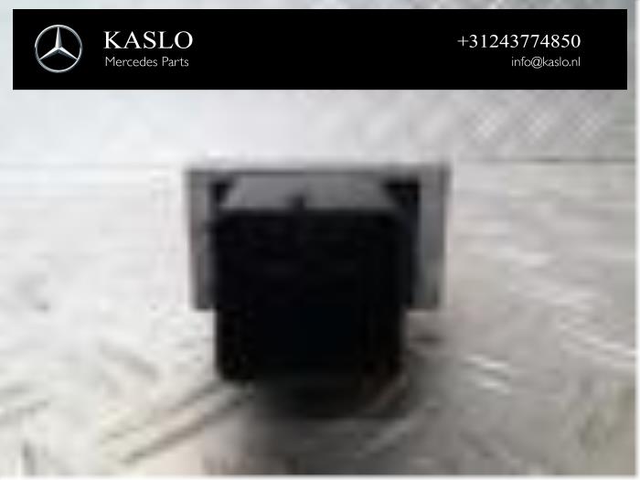 Glow plug relay Mercedes A 1.5 A180 CDI, A180d 16V 110678071R