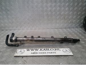 Used Fuel injector nozzle Mercedes A (W169) 2.0 A-160 CDI 16V Price € 100,00 Margin scheme offered by kaslo auto parts