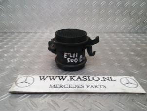 Gebrauchte Luftmassenmesser Mercedes E (W211) 5.0 E-500 V8 24V Preis € 75,00 Margenregelung angeboten von kaslo auto parts