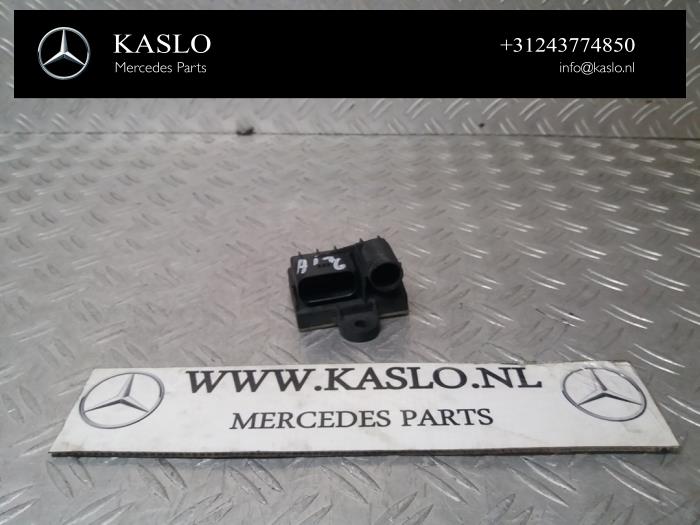 Begagnade Relä Mercedes A (W176) 1.5 A-180 CDI, A-180d 16V Pris € 30,00 Marginaltabell erbjuds av kaslo auto parts