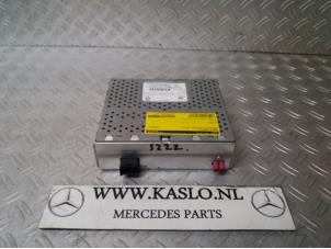 Używane Modul radiowy Mercedes S (W222/V222/X222) 3.0 S-350 BlueTec, S-350 d 24V Cena € 150,00 Procedura marży oferowane przez kaslo auto parts