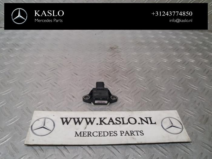 Begagnade Hastighetssensor Mercedes S (222.0/222.1) 3.0 S-350 BlueTEC, S-350d 24V Pris € 30,00 Marginaltabell erbjuds av kaslo auto parts