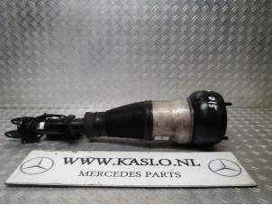 Usagé Barre amortisseur avant droit Mercedes S (W222/V222/X222) 3.0 S-350 BlueTec, S-350 d 24V Prix sur demande proposé par kaslo auto parts