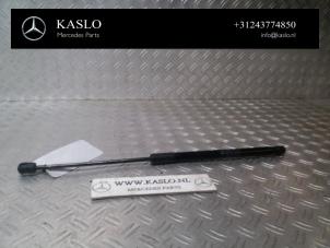 Begagnade Gasfjäder, vänster bak Mercedes A (W169) Pris på förfrågan erbjuds av kaslo auto parts