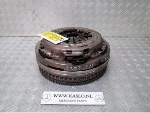 Used Dual mass flywheel Mercedes E (C207) E-220 CDI 16V BlueEfficiency Price € 300,00 Margin scheme offered by kaslo auto parts