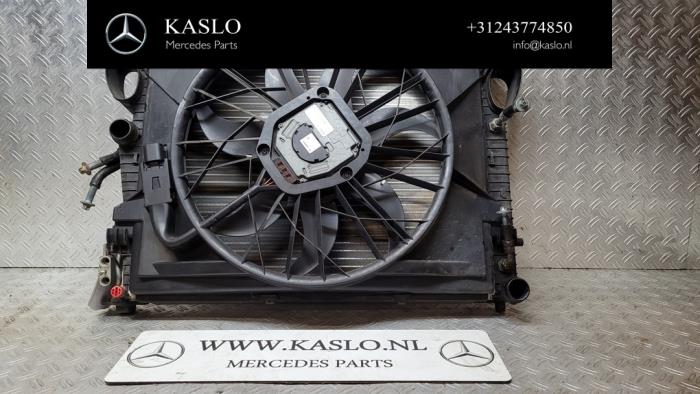 Gebrauchte Kühlerventilator Mercedes SL (R230) 3.7 SL-350 V6 18V Preis € 200,00 Margenregelung angeboten von kaslo auto parts