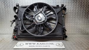 Usagé Ventilateur radiateur Mercedes SL (R230) 3.7 SL-350 V6 18V Prix € 200,00 Règlement à la marge proposé par kaslo auto parts