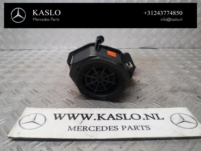 Używane Glosnik Mercedes C (C204) 2.2 C-250 CDI 16V BlueEfficiency Cena na żądanie oferowane przez kaslo auto parts