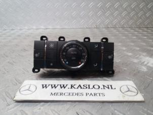 Used Heater control panel Mercedes R (W251) 5.0 500 V8 32V 4-Matic Price € 40,00 Margin scheme offered by kaslo auto parts