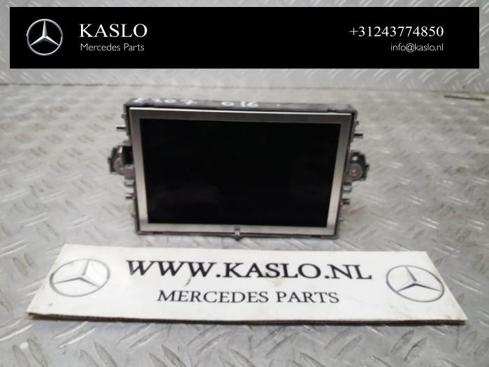 Begagnade Innerdisplay Mercedes E (R207) E-220 CDI 16V BlueTEC Pris € 100,00 Marginaltabell erbjuds av kaslo auto parts