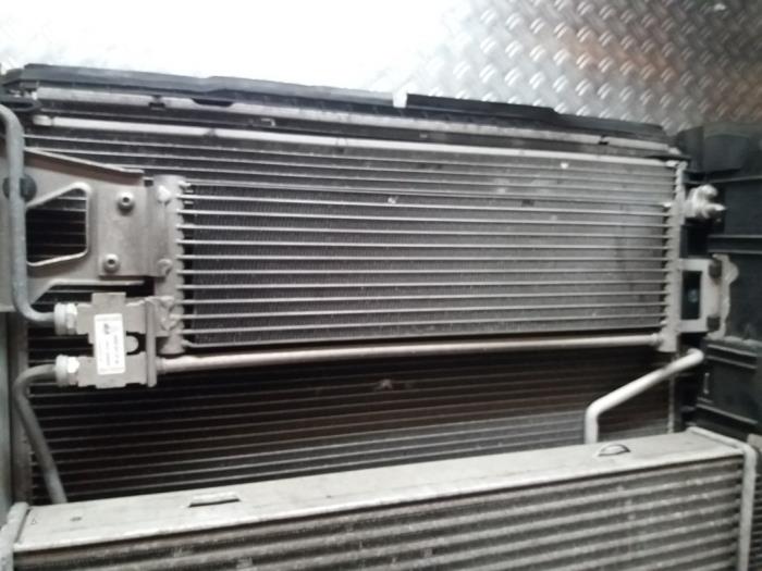 Refrigerador de aceite de un Mercedes-Benz E (R207) E-220 CDI 16V BlueTEC 2016