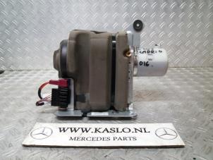 Used Convertible motor Mercedes E (R207) E-220 CDI 16V BlueTEC Price € 300,00 Margin scheme offered by kaslo auto parts
