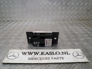 Used Seat heating module Mercedes E (R207) E-220 CDI 16V BlueTEC Price € 75,00 Margin scheme offered by kaslo auto parts