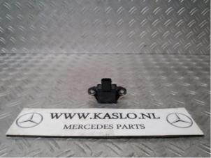 Używane Czujnik predkosci Mercedes S (C217) 4.7 S-500 BlueEFFICIENCY 32V 4-Matic Cena € 30,00 Procedura marży oferowane przez kaslo auto parts