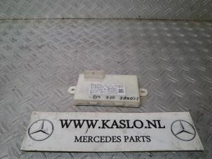Usagé Module d'entrée sans clé Mercedes S (C217) 4.7 S-500 BlueEFFICIENCY 32V 4-Matic Prix € 75,00 Règlement à la marge proposé par kaslo auto parts