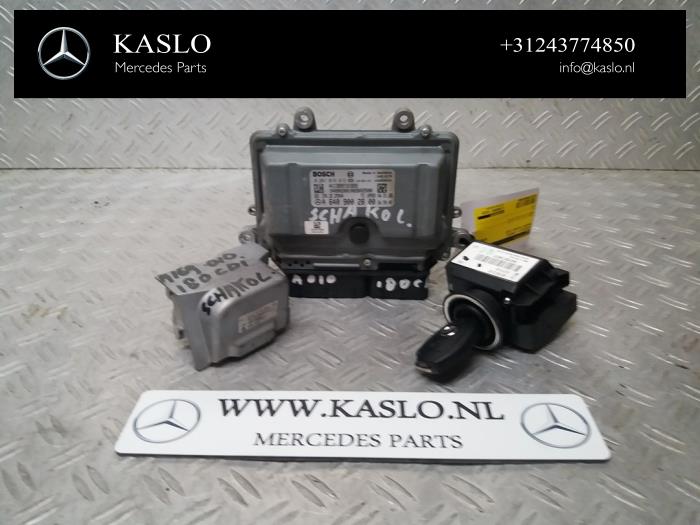 Used Ignition lock + computer Mercedes A (W169) 2.0 A-180 CDI 16V 5-Drs. Price € 200,00 Margin scheme offered by kaslo auto parts