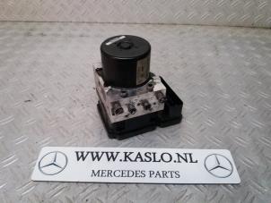 Używane Pompa ABS Mercedes C Estate (S204) 2.2 C-220 CDI 16V BlueEfficiency Cena € 100,00 Procedura marży oferowane przez kaslo auto parts