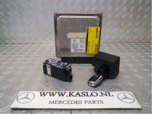 Used Ignition lock + computer Mercedes B (W246,242) 1.8 B-200 CDI BlueEFFICIENCY 16V Price € 300,00 Margin scheme offered by kaslo auto parts