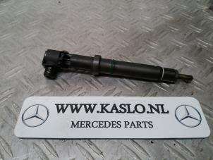 Used Injector (diesel) Mercedes GLK (204.7/9) 2.2 200 CDI 16V BlueEfficiency Price on request offered by kaslo auto parts