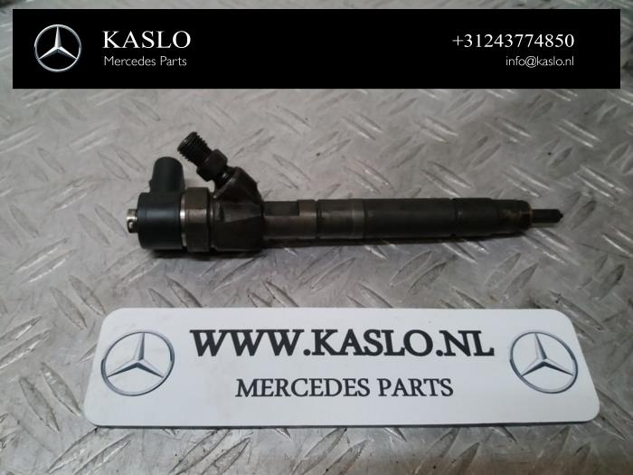 Usagé Injecteurs Mercedes E (W210) 3.2 E-320 CDI 24V Prix € 75,00 Règlement à la marge proposé par kaslo auto parts