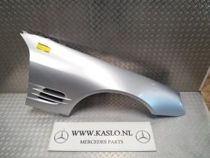 Usagé Aile avant droite Mercedes SL (R230) 3.7 SL-350 V6 18V Prix € 250,00 Règlement à la marge proposé par kaslo auto parts