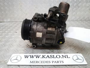 Usagé Pompe clim Mercedes SL (R230) 3.7 SL-350 V6 18V Prix € 150,00 Règlement à la marge proposé par kaslo auto parts