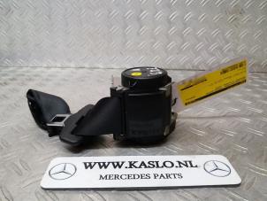 Gebrauchte Sicherheitsgurt Mitte hinten Mercedes E (W213) E-220d 2.0 Turbo 16V Preis auf Anfrage angeboten von kaslo auto parts
