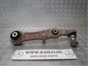 Used Front wishbone, right Mercedes E (W213) E-220d 2.0 Turbo 16V Price on request offered by kaslo auto parts