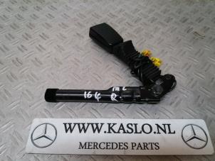 Used Front seatbelt buckle, right Mercedes ML II (164/4JG) 3.0 ML-320 CDI 4-Matic V6 24V Price € 50,00 Margin scheme offered by kaslo auto parts