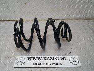 Gebrauchte Schraubenfeder hinten Mercedes A (177.0) 1.3 A-200 Turbo 16V Preis auf Anfrage angeboten von kaslo auto parts