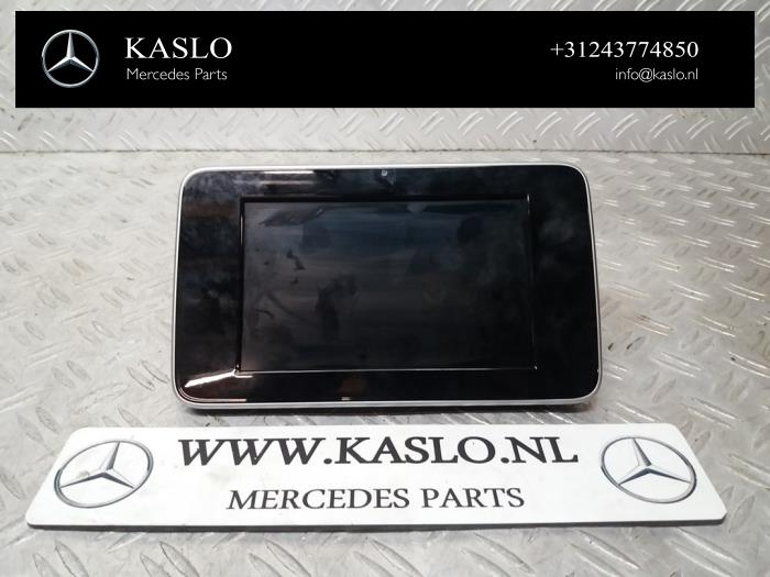Begagnade Innerdisplay Mercedes C (W205) C-200 1.6 CDI BlueTEC, C-200 d 16V Pris € 50,00 Marginaltabell erbjuds av kaslo auto parts