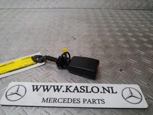 Used Front seatbelt buckle, right Mercedes C (W205) C-200 1.6 CDI BlueTEC, C-200 d 16V Price € 20,00 Margin scheme offered by kaslo auto parts