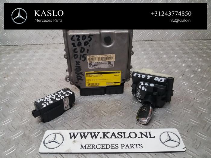 Used Ignition lock + computer Mercedes C (W205) C-200 1.6 CDI BlueTEC, C-200 d 16V Price € 300,00 Margin scheme offered by kaslo auto parts