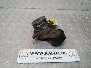 Used Drive belt tensioner Mercedes E (W212) E-220 CDI 16V BlueEfficiency Price € 50,00 Margin scheme offered by kaslo auto parts