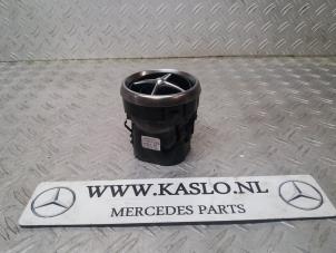 Usados Rejilla de aire de salpicadero Mercedes SLK (R172) 2.1 250 CDI 16V BlueEFFICIENCY Precio de solicitud ofrecido por kaslo auto parts