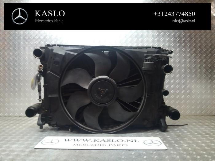 Usagé Intercooler Mercedes C (W204) 2.2 C-250 CDI 16V BlueEFFICIENCY Prix € 50,00 Règlement à la marge proposé par kaslo auto parts