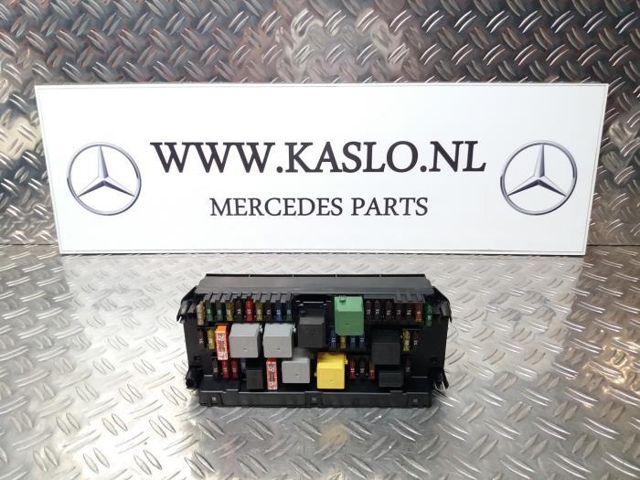Fuse box Mercedes E E220 CDI 16V BlueEfficiency,BlueTEC A2129020806