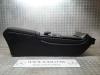 Mercedes-Benz A (177.0) 1.3 A-180 Turbo 16V Middle console