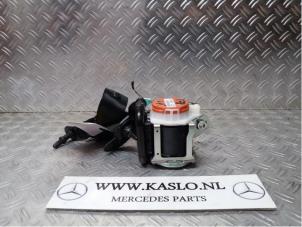 Used Front seatbelt, left Mercedes A (177.0) 1.3 A-180 Turbo 16V Price € 150,00 Margin scheme offered by kaslo auto parts